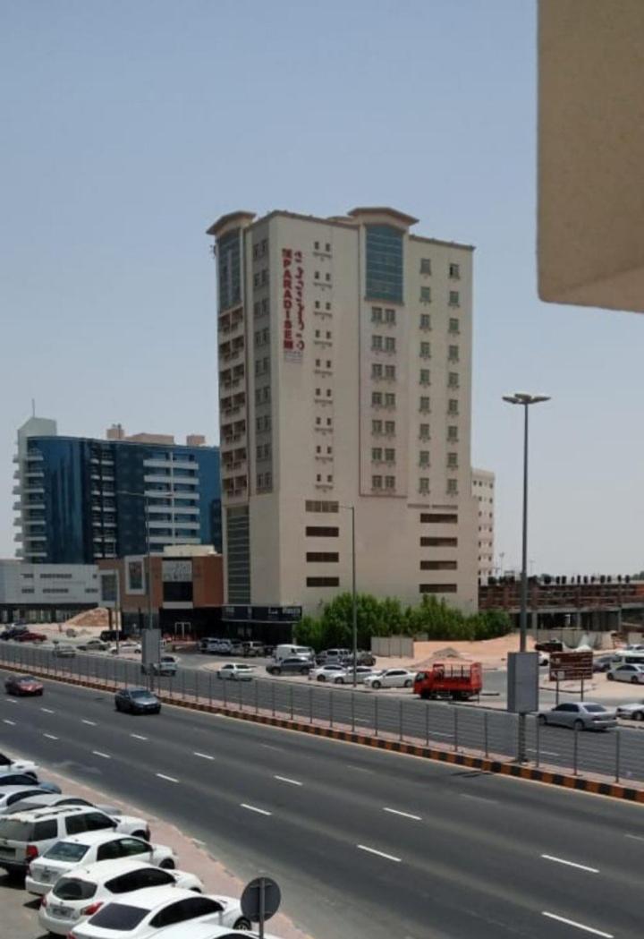 Paradise Inn 1 Tabasum Group Adschman Exterior foto